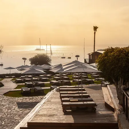 Hotel Capo Bay 5*