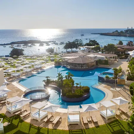 Ξενοδοχείο Capo Bay 5*