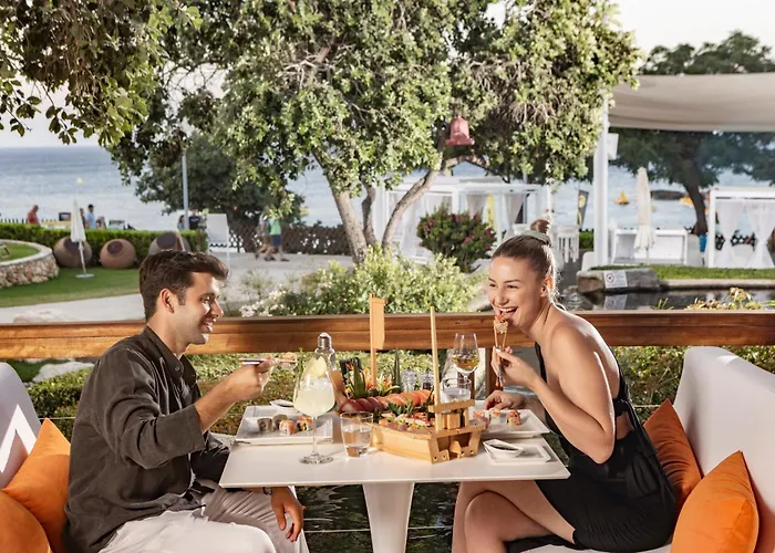 Capo Bay Hotell Protaras